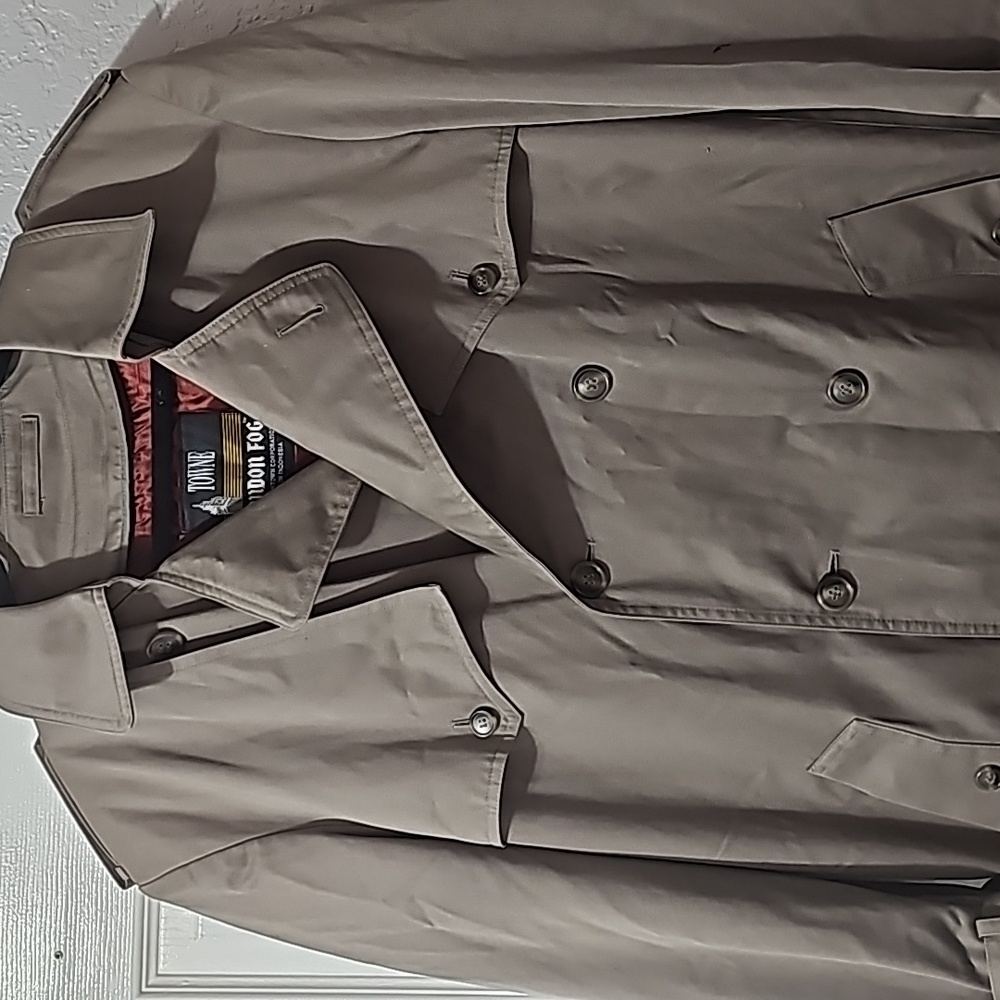 Men's 44L London Fog Towne Classic Long Trench Coat Faux Fur Lining Taupe